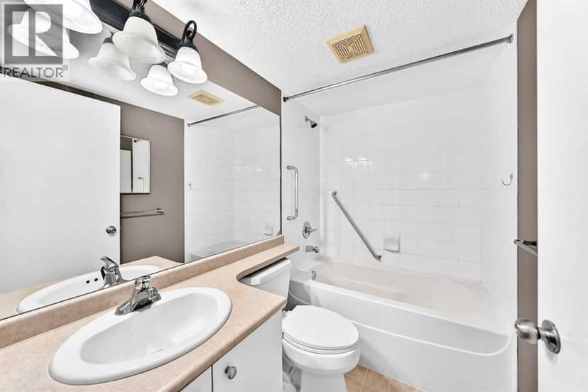 5208A, 604 8 Street SW — photo 29 of 40