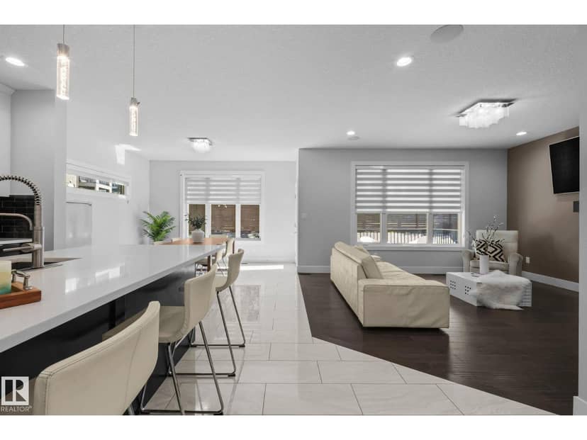 2019 Ware RD NW, Edmonton, photo 7