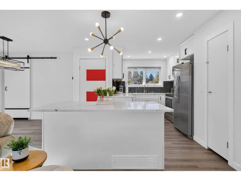 67 Henry Av NW — photo 18 of 40