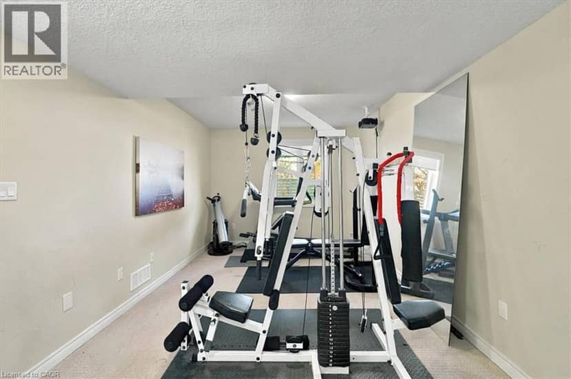 70 WILLOWRUN Drive Unit# M1 — photo 22 of 40