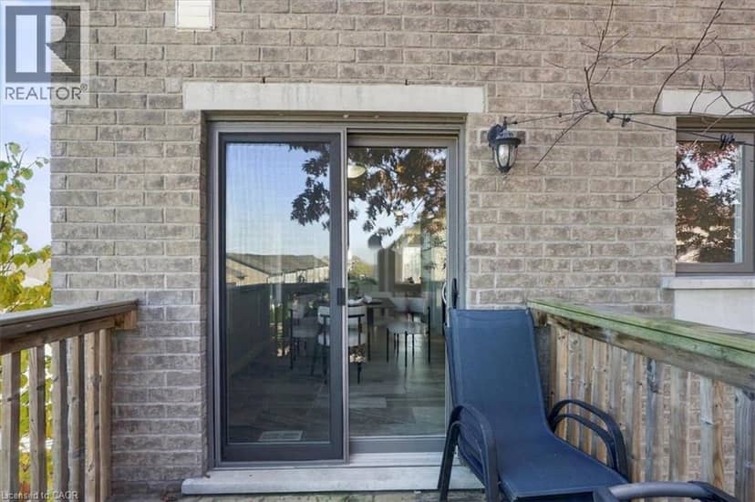 70 WILLOWRUN Drive Unit# M1 — photo 34 of 40