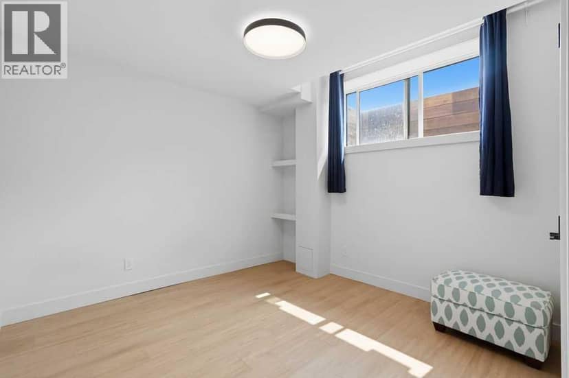 136 10 Avenue NW — photo 33 of 39
