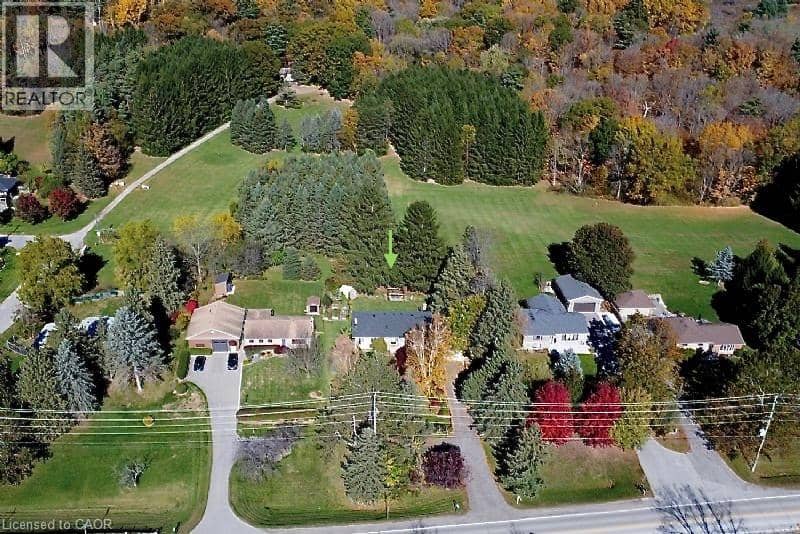855 GOVERNORS Road, Dundas, photo 2