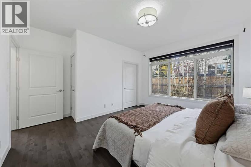 63 Cortina Villas SW — photo 16 of 40