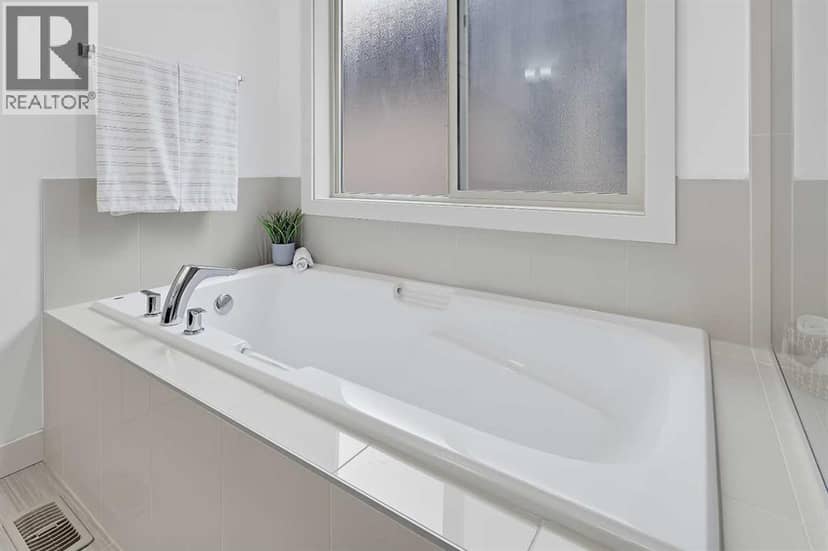 63 Cortina Villas SW — photo 22 of 40