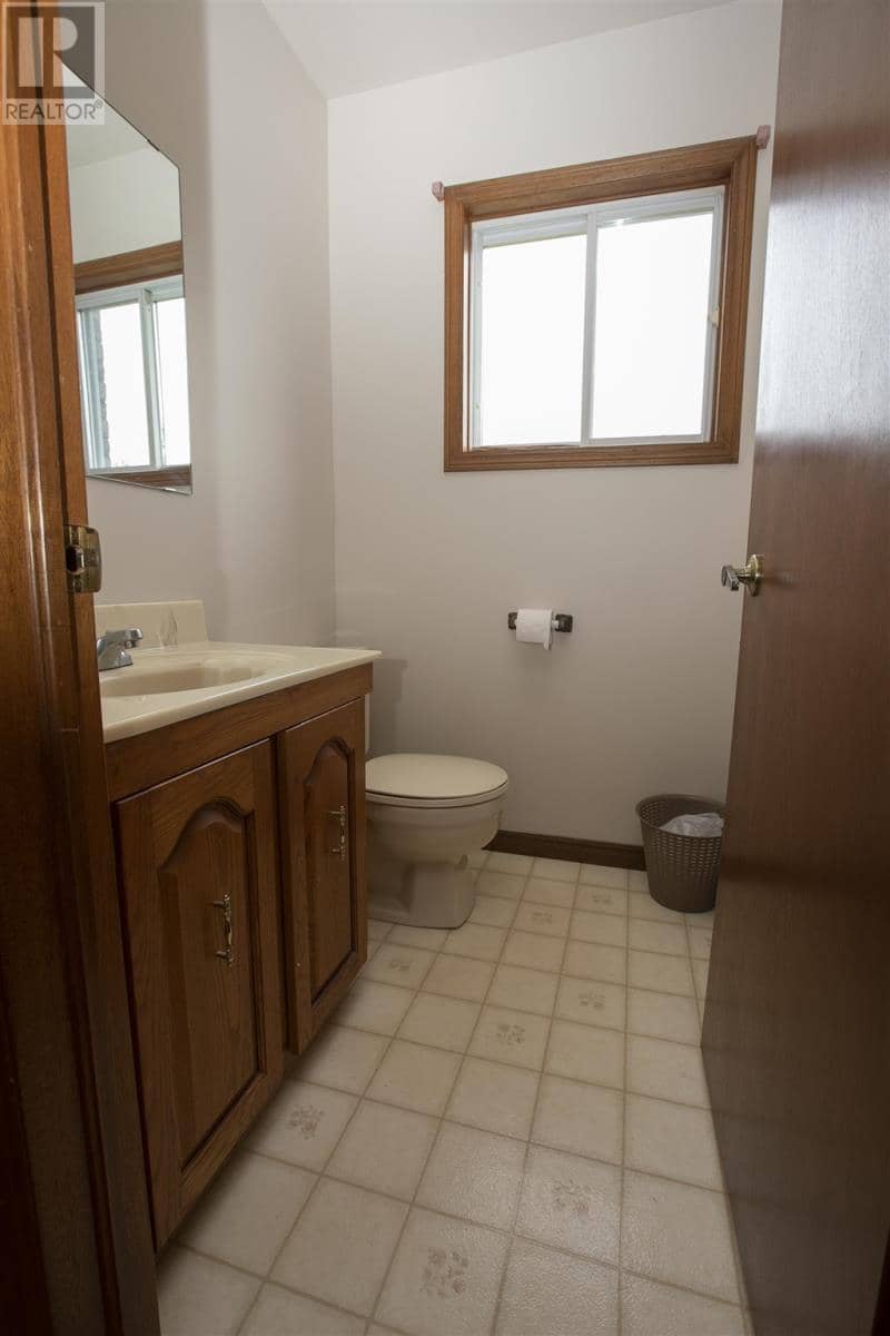 62 Laronde AVE — photo 29 of 40