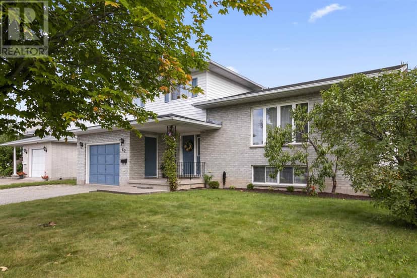 62 Laronde AVE — photo 32 of 40