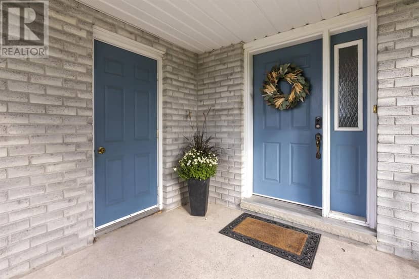 62 Laronde AVE — photo 31 of 40