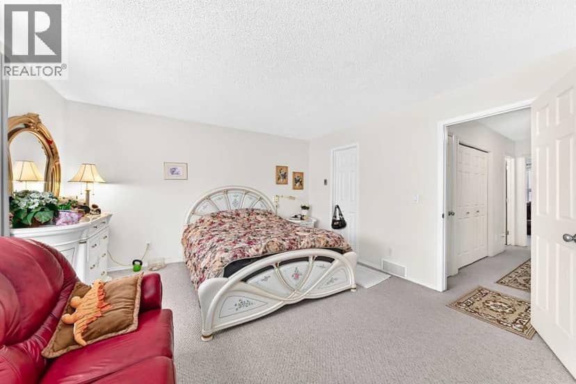 227 Bridlewood View SW — photo 19 of 40