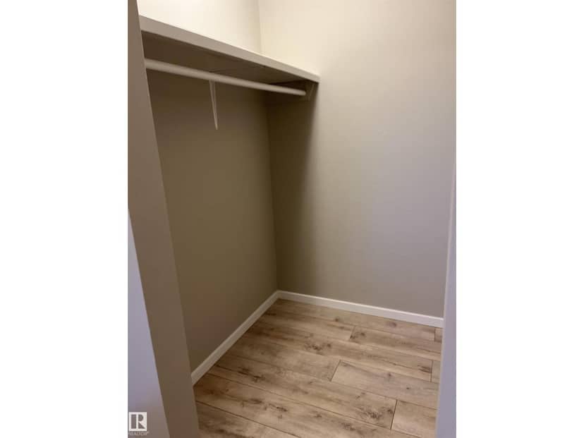 #10 14130 80 ST NW NW — photo 13 of 19