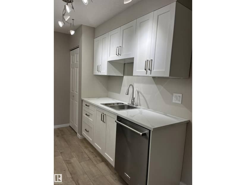 #10 14130 80 ST NW NW, Edmonton, photo 6
