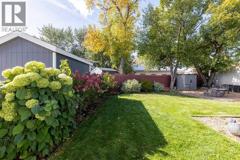 1654 10 Avenue NE — photo 39 of 40