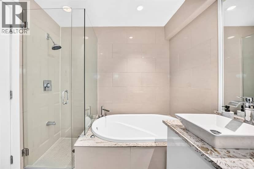 2623 Glenmount Drive SW — photo 18 of 40