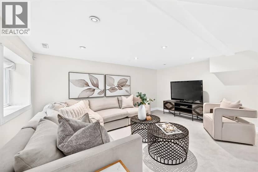 2623 Glenmount Drive SW — photo 32 of 40