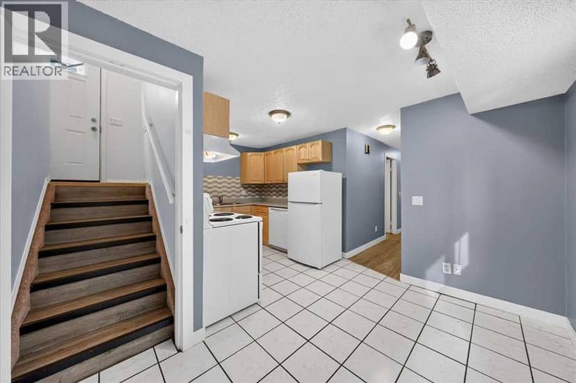 1424 11 Avenue SE — photo 19 of 40