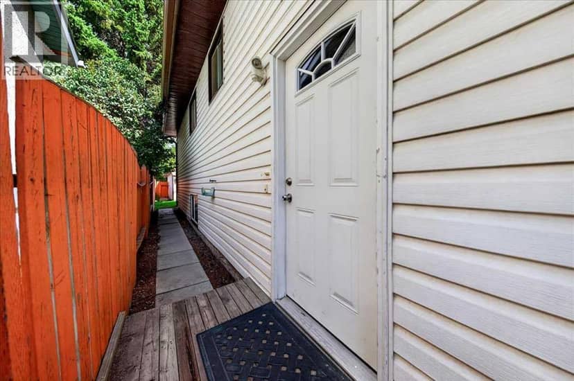 1424 11 Avenue SE, Calgary, photo 3
