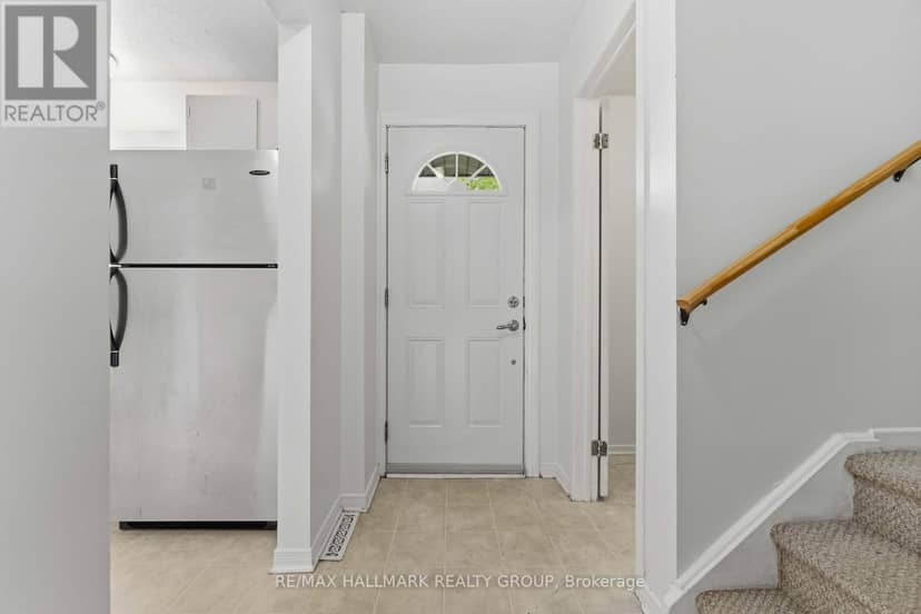 193 Pickford Drive, Ottawa, photo 2