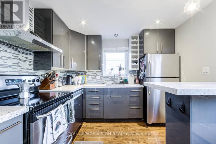 445 Shaw Street — photo 10 of 30