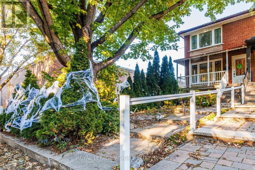 445 Shaw Street, Toronto, photo 2