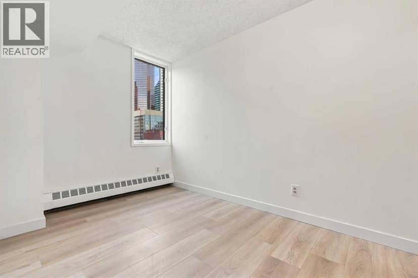 404, 128 2 Avenue SE — photo 15 of 24