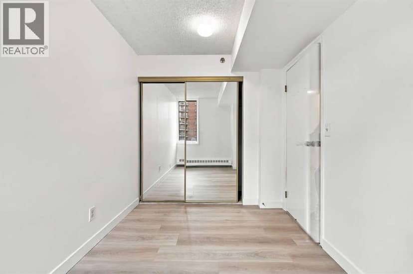 404, 128 2 Avenue SE — photo 17 of 24