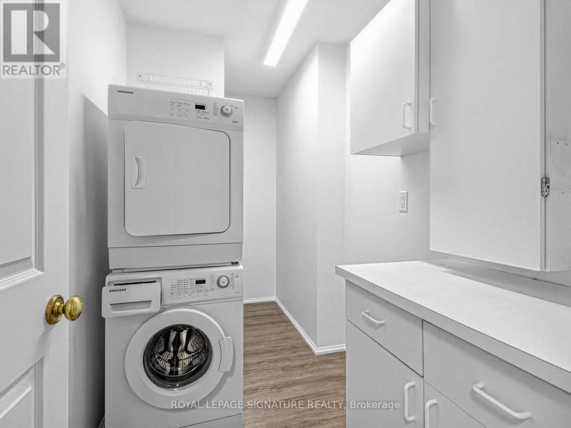 303 - 20 Harding Boulevard W — photo 19 of 33