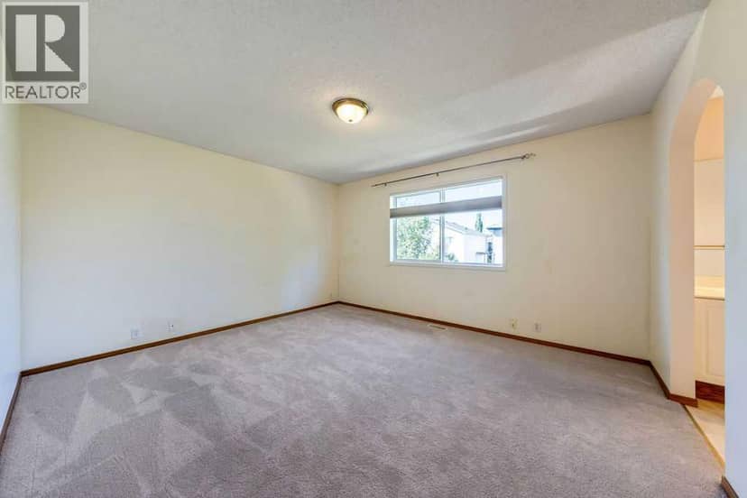 472 Douglas Glen Point SE — photo 36 of 40