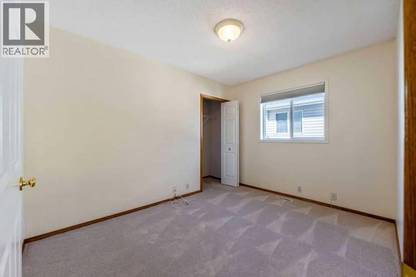 472 Douglas Glen Point SE — photo 38 of 40