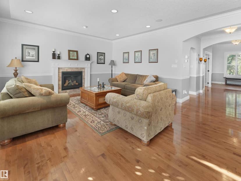 7117 119 ST NW — photo 9 of 39