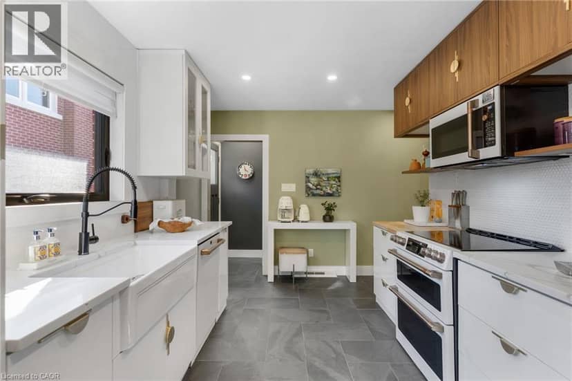 119 GLADSTONE Avenue — photo 16 of 40