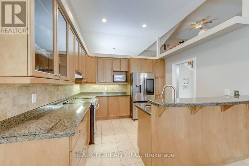 4250 Price Court — photo 9 of 33