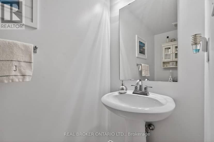 102 - 86 Joymar Drive — photo 15 of 40
