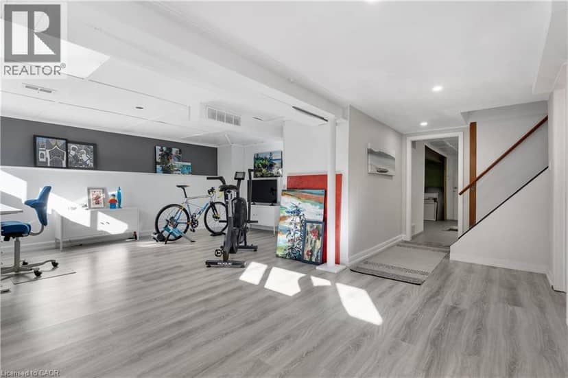 119 GLADSTONE Avenue — photo 32 of 40