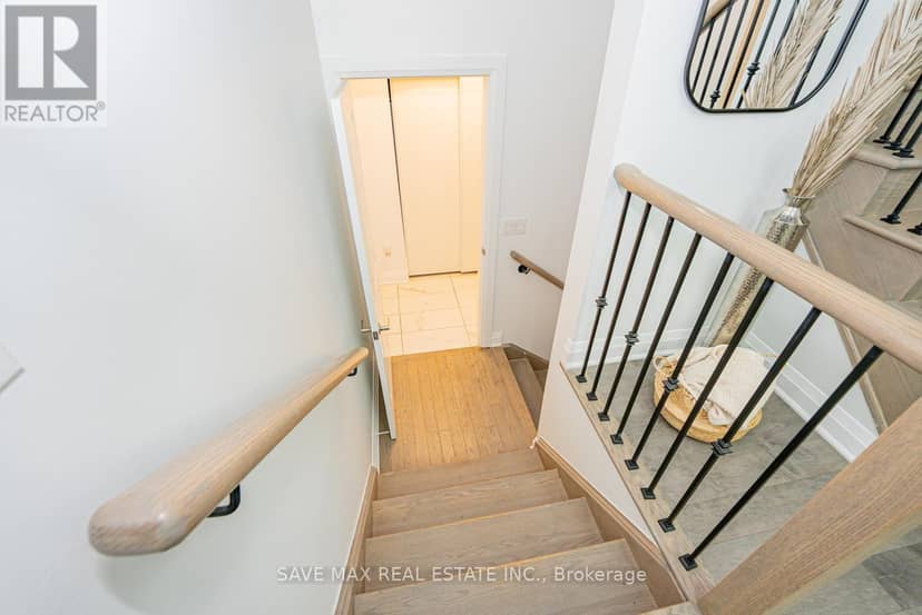 42 Prince Philip Boulevard — photo 39 of 40