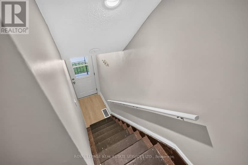 62 Erie Avenue — photo 13 of 31