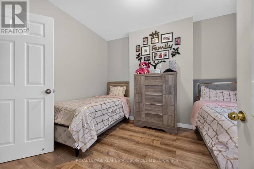 62 Erie Avenue — photo 9 of 31