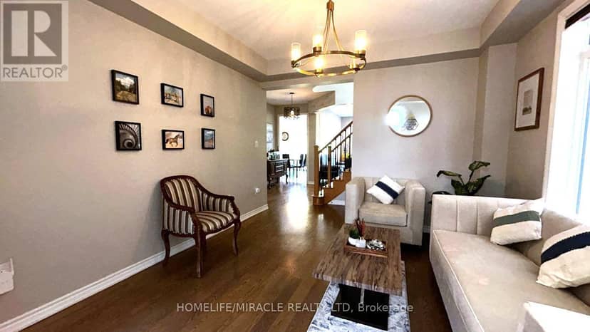 185 Thornbush Boulevard — photo 3 of 40
