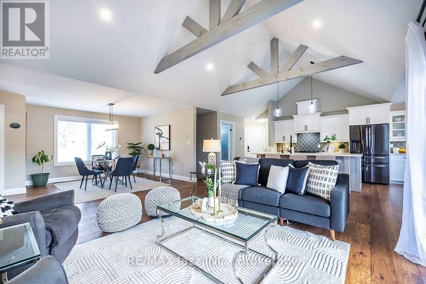 411 Sunset Crescent — photo 16 of 40