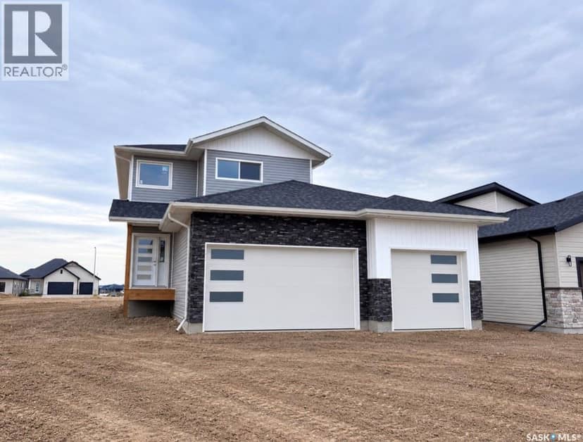 222 Veterans DRIVE — photo 1 of 16