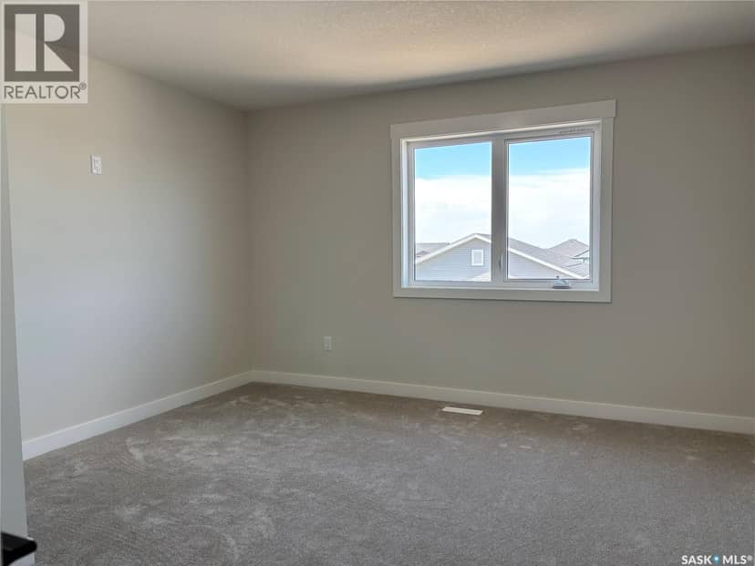 222 Veterans DRIVE — photo 12 of 16