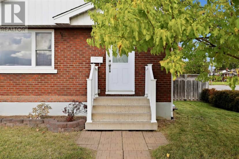 148 Cunningham RD — photo 2 of 40