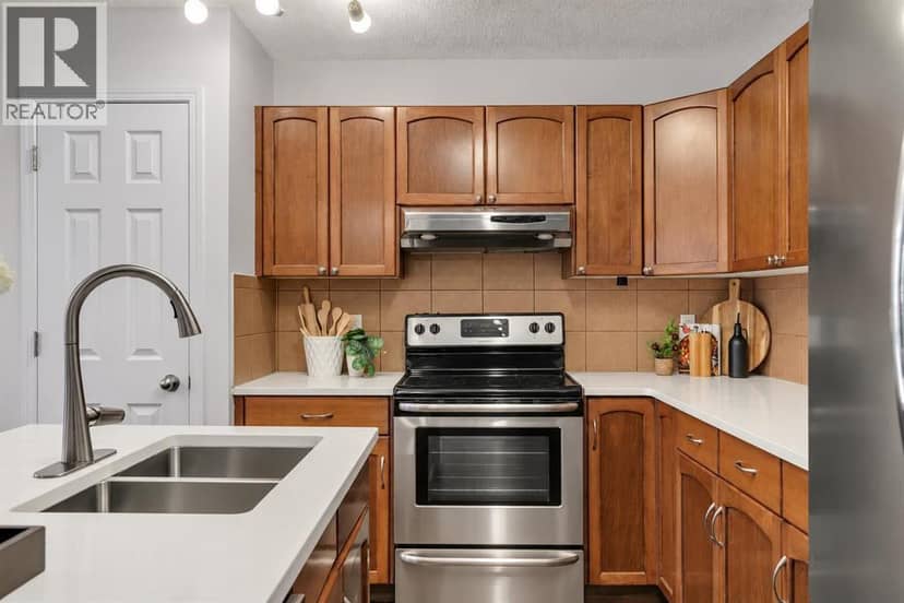 105 Saddlecrest Green NE — photo 16 of 40