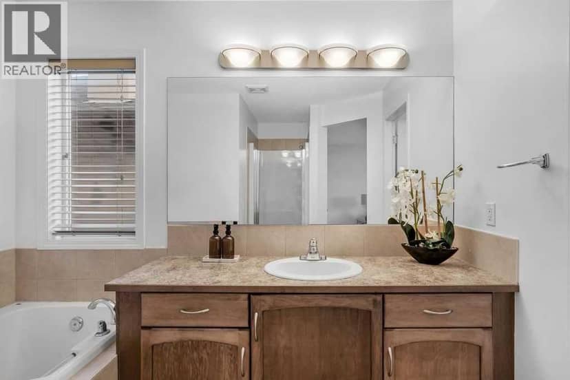 105 Saddlecrest Green NE — photo 26 of 40