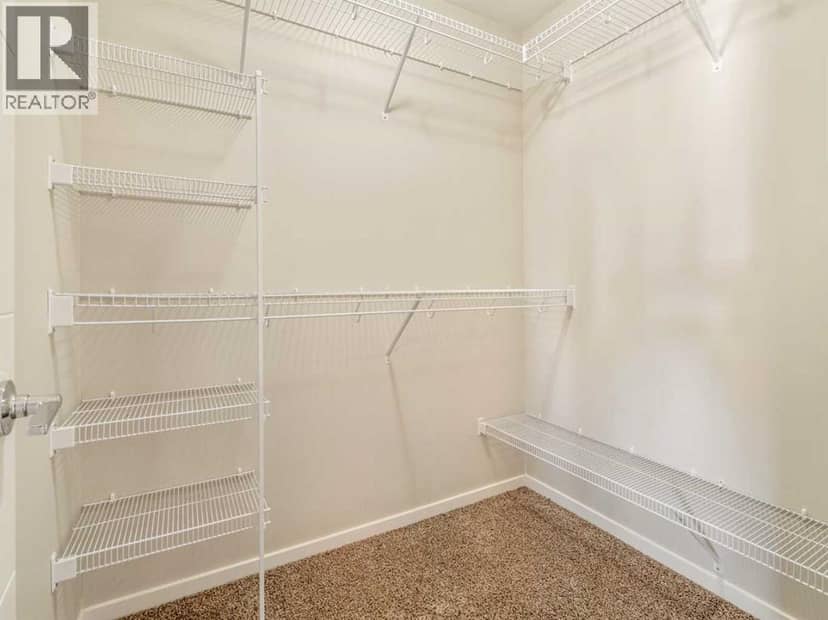 4, 450 Highlands Boulevard W — photo 35 of 40