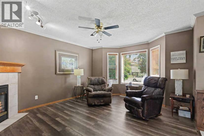 311 Erin Circle SE, Calgary, photo 4