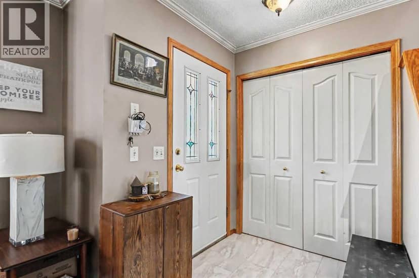 311 Erin Circle SE — photo 24 of 38