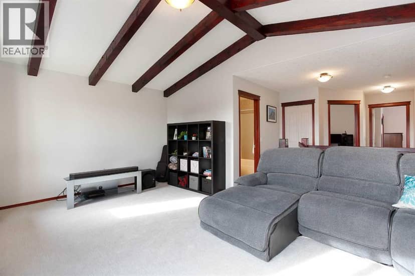 66 Cougarstone Close SW — photo 20 of 38