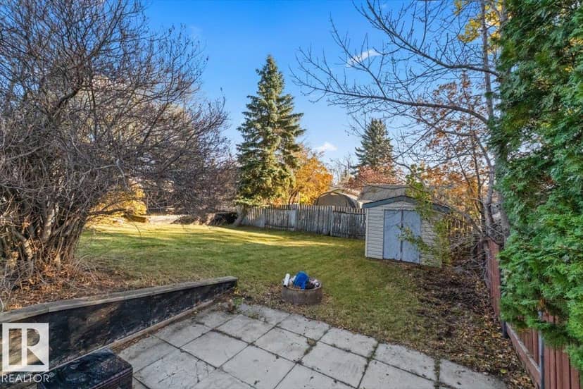 42 Glengarry Cr — photo 23 of 32