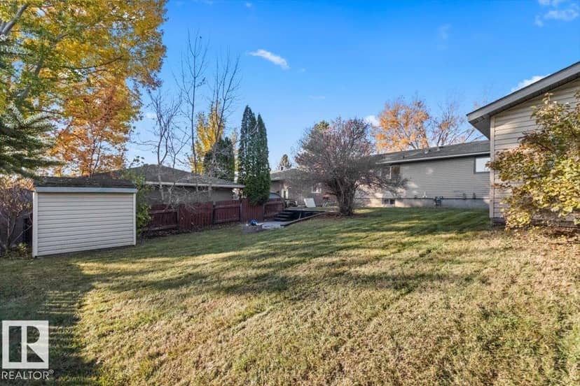 42 Glengarry Cr — photo 25 of 32