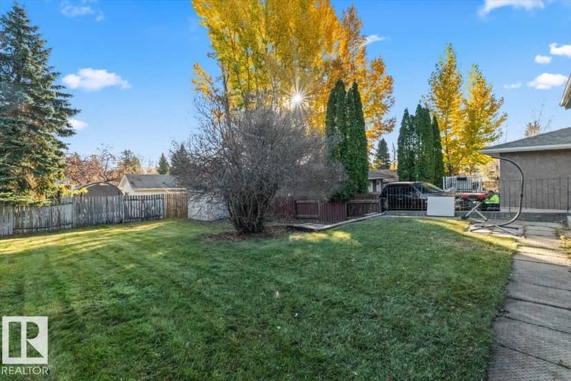 42 Glengarry Cr — photo 26 of 32